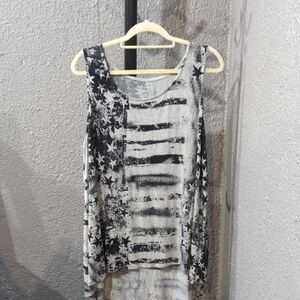 Stylish Black and White Women's Top